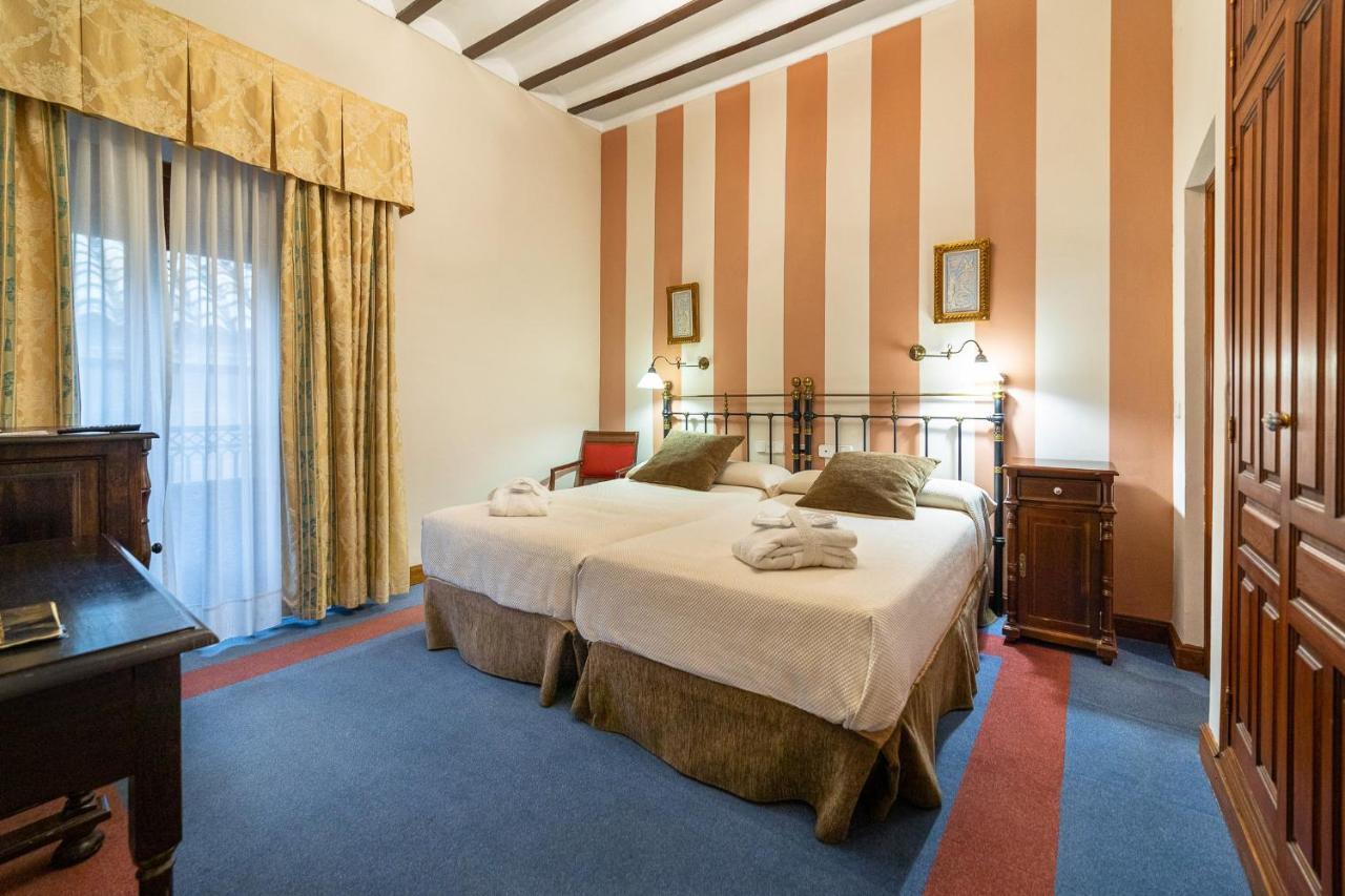 Twin Room,943390054:JPEG